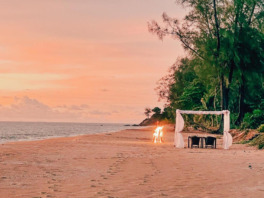 Baba Ecolodge Ko Phra Thong Exteriér fotografie